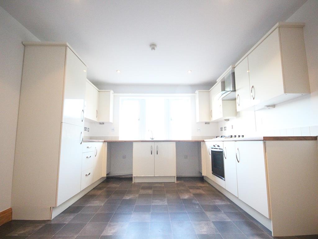 2 bedroom flat SSTC in Foulridge, Colne - IMG_0909.jpg